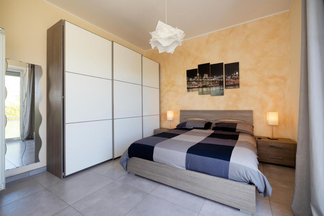 Casa Matilde - Appartamento Vista Mare - Con Posto Auto Finale Ligure Kültér fotó