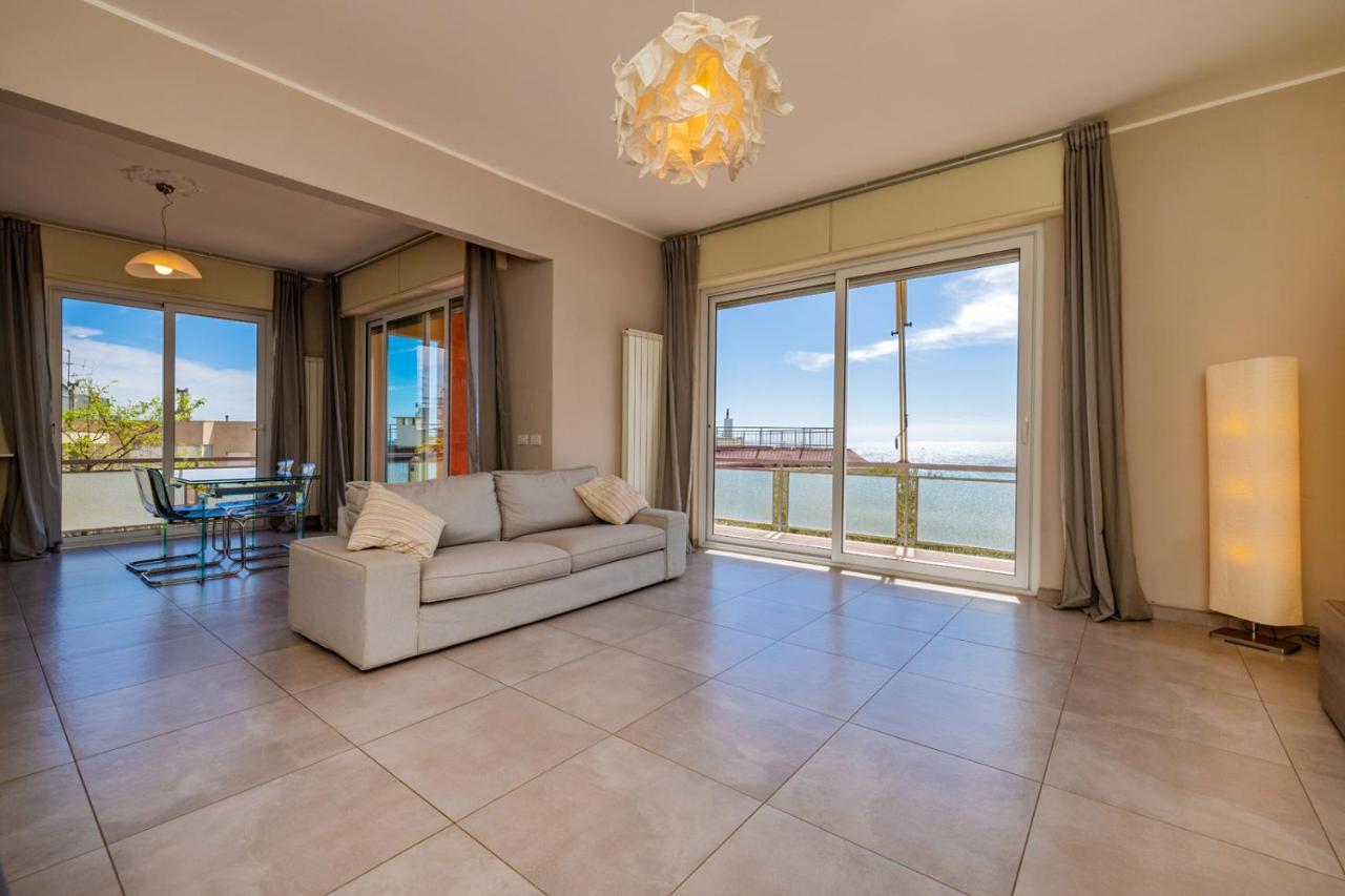Casa Matilde - Appartamento Vista Mare - Con Posto Auto Finale Ligure Kültér fotó